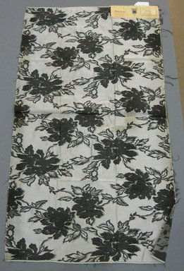 Onondaga Silk Company, Inc. (1925–1981). <em>Textile Swatches</em>, 1948–1959. 64% acetate, 36% silk, 45 1/4 x 25 in. (114.9 x 63.5 cm). Brooklyn Museum, Gift of the Onondaga Silk Company, 64.130.557 (Photo: Brooklyn Museum, CUR.64.130.557.jpg)