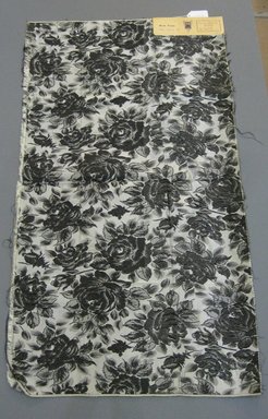 Onondaga Silk Company, Inc. (1925–1981). <em>Textile Swatches</em>, 1948–1959. 64% acetate, 36% silk, 45 1/4 x 24 1/2 in. (114.9 x 62.2 cm). Brooklyn Museum, Gift of the Onondaga Silk Company, 64.130.581 (Photo: Brooklyn Museum, CUR.64.130.581.jpg)