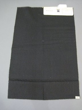 Onondaga Silk Company, Inc. (1925–1981). <em>Textile Swatches</em>, 1948–1959. 58% wool, 42% silk, 26 1/2 x 17 1/4 in. (67.3 x 43.8 cm). Brooklyn Museum, Gift of the Onondaga Silk Company, 64.130.681 (Photo: Brooklyn Museum, CUR.64.130.681.jpg)