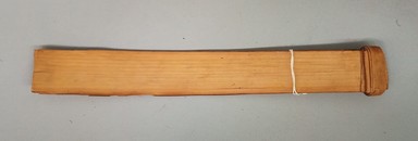  <em>Headband</em>, 20th century. Palm leaf, 1 3/8 × 3/4 × 10 11/16 in. (3.5 × 1.9 × 27.1 cm). Brooklyn Museum, A. Augustus Healy Fund, 64.214.28. Creative Commons-BY (Photo: Brooklyn Museum, CUR.64.214.28.jpg)