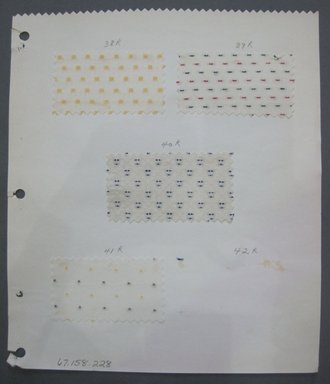 Fab-Tex Inc.. <em>Fabric Swatch</em>, 1963-1966. Cotton, sheet: 8 1/4 x 9 1/2 in. (21 x 24.1 cm). Brooklyn Museum, Gift of Fab-Tex Inc., 67.158.228 (Photo: Brooklyn Museum, CUR.67.158.228.jpg)