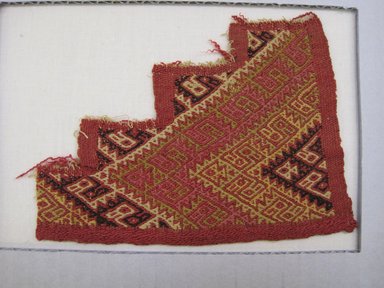 Lurin. <em>Mantle, fragment</em>, 1000-1532. Cotton, camelid fiber, 3 3/4 x 5 1/8in. (9.5 x 13.0 cm). Brooklyn Museum, Gift of Adelaide Goan, 67.159.3. Creative Commons-BY (Photo: , CUR.67.159.3_view01.jpg)