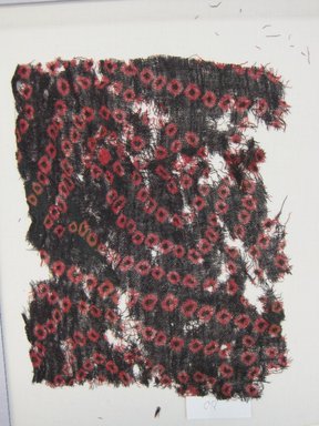 Nasca (Attributed by Nobuko Kajitani, 1993). <em>Textile Fragment, undetermined</em>, 200-600 or Undetermined. Camelid fiber, pigment, 8 11/16 x 11 in. (22 x 28 cm). Brooklyn Museum, Gift of Adelaide Goan, 67.159.44. Creative Commons-BY (Photo: Brooklyn Museum, CUR.67.159.44.jpg)