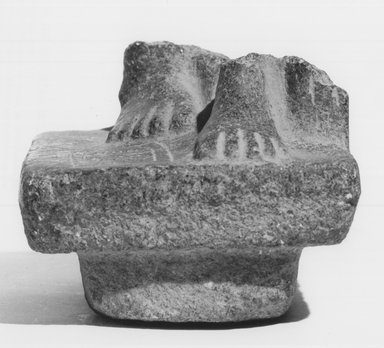  <em>Lower Portion of a Statue</em>, ca. 1292-712 B.C.E. Granite Brooklyn Museum, Gift of Helmy F. Nashed, 72.128. Creative Commons-BY (Photo: Brooklyn Museum, CUR.72.128_negA.jpg)