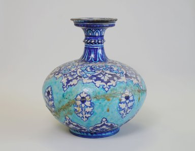  <em>Vase</em>, late 18th century. Crackled glazed ceramic, 9 3/4 x 8 7/8 in. (24.7 x 22.5 cm). Brooklyn Museum, Gift of Alvin Devereux, 72.42. Creative Commons-BY (Photo: Brooklyn Museum, CUR.72.42.jpg)