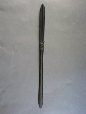  <em>Lime Spatula (Kena)</em>. Wood, lime, L: 15 1/2 in. (39.4 cm). Brooklyn Museum, Gift of Mrs. Donald M. Oenslager, 80.31.2. Creative Commons-BY (Photo: Brooklyn Museum, CUR.80.31.2_overall.jpg)