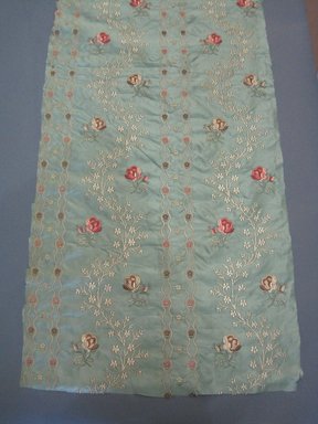  <em>Textile Fragment</em>, 1915-1930. Silk, 16 3/4 x 41 1/4 in. (42.5 x 104.8 cm). Brooklyn Museum, Gift of Genie Hertz, 84.171.3 (Photo: Brooklyn Museum, CUR.84.171.3.jpg)