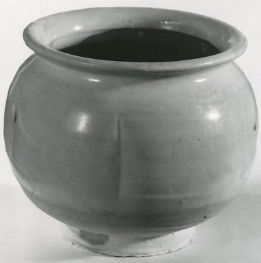  <em>"Melon-Branch" Jar</em>, 960-1271. Porcelain (porcellaneous stoneware), 3 15/16 x 4 1/2 in. (10 x 11.5 cm). Brooklyn Museum, Gift of Dr. Ralph C. Marcove, 84.198.14. Creative Commons-BY (Photo: Brooklyn Museum, CUR.84.198.14_bw.jpg)