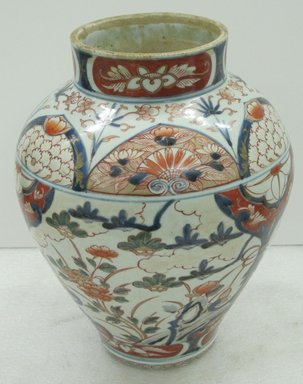  <em>Jar</em>, ca. 1680. Imari ware, porcelain with underglaze and overglaze enamel, 12 3/4 x 10 in. (32.4 x 25.4 cm). Brooklyn Museum, Gift of Dr. and Mrs. John P. Lyden, 86.271.37. Creative Commons-BY (Photo: Brooklyn Museum, CUR.86.271.37.jpg)