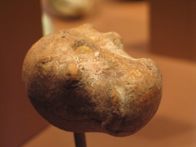  <em>Mace Head in the Form of a Hippopotamus Head</em>, ca. 3200 B.C.E.–2900 B.C.E. Dolomitic limestone, 1 11/16 x 2 7/16 in. (4.3 x 6.2 cm). Anonymous loan, L58.2.1. Creative Commons-BY (Photo: Brooklyn Museum, CUR.L58.2.1_erg3.jpg)