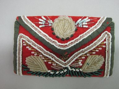 Iroquois. <em>Pocket Book</em>, ca. 1856. Velvet, beads, cloth, open: 4 × 1/8 × 6 in. (10.2 × 0.3 × 15.2 cm). Brooklyn Museum, Gift of the Edward J. Guarino Collection in memory of Josephine M. Guarino, 2016.11.21. Creative Commons-BY (Photo: Brooklyn Museum, CUR.TL2016.18.21_front.jpg)
