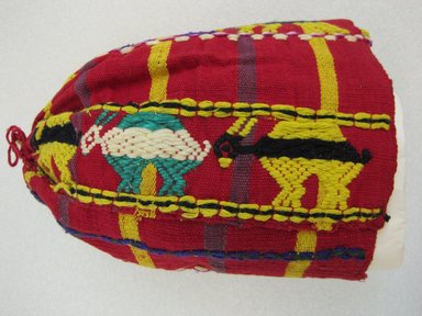  <em>Cap</em>, late 19th–early 20th century. Cotton, silk floss, 8 1/4 x 8 3/16 in.  (21 x 20.8 cm). Brooklyn Museum, Brooklyn Museum Collection, X287. Creative Commons-BY (Photo: Brooklyn Museum, CUR.X287_view1.jpg)