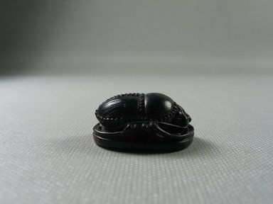  <em>Scarab Seal for a Mendes Ram</em>, 305-30 B.C.E. Steatite, 1/2 x 13/16 x 1 1/8 in. (1.3 x 2.1 x 2.9 cm). Brooklyn Museum, Charles Edwin Wilbour Fund, 37.528E. Creative Commons-BY (Photo: Brooklyn Museum, CUR_37.528E_view01.jpg)
