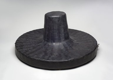  <em>Hat Case (Gatjip)</em>, 18th-19th century. Horsehair, bamboo, paper, lacquer, metal, Case: 2 3/4 x 27 9/16 in. (7 x 70 cm). Brooklyn Museum, Brooklyn Museum Collection, X1144.2. Creative Commons-BY (Photo: , X1144.2_PS11.jpg)