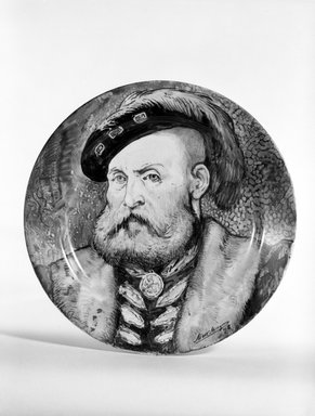  <em>Porcelain Plate with Portrait of Henry 8th</em>, 1878. Porcelain, 1 x 8 7/8 in.  (2.5 x 22.5 cm). Brooklyn Museum, Brooklyn Museum Collection, X206. Creative Commons-BY (Photo: Brooklyn Museum, X206_bw_SL4.jpg)