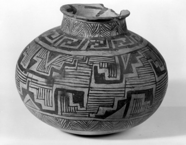 Ancestral Pueblo. <em>Jar</em>, ca. 900–1300. Clay, slip, 5 3/4 x 6 1/2 in.  (14.6 x 16.5 cm). Brooklyn Museum, Brooklyn Museum Collection, X949.7. Creative Commons-BY (Photo: Brooklyn Museum, X949.7_bw.jpg)