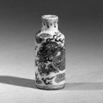 Snuff Bottle with Slender Cylindrical Body