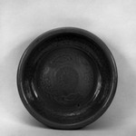 Basin-shaped Plate