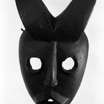 Face Mask with Two Curved Horns