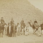 [Untitled] (Giza, Family of Tourists)