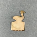 Comb with Bird Decoration