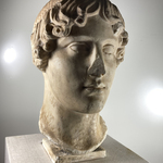 Head, Apollo of the Omphalos