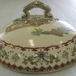 Round Covered Serving Dish