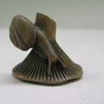 Netsuke depicting Mushroom and Snail