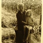 Mae Phillips and Her Granddaughter Jeanne Kildav, Harlan County, Kentucky, 1974