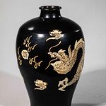 Vase with Dragon Decoration