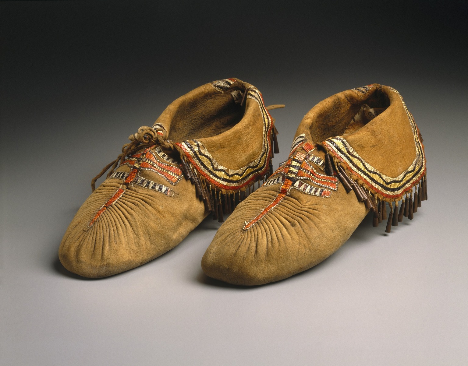 Men's Bison Eastern Woodlands Traditional Native American Pucker Toe Moccasin along with FREE LEATHER POUCH Schoenen damesschoenen Instappers Mocassins 