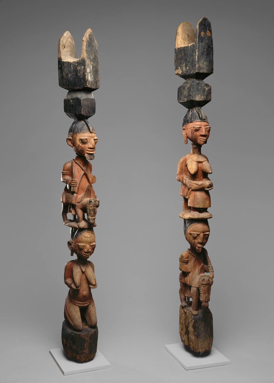 File:Brooklyn Museum 70.109.1a-b Beaded Crown Ade of Onijagbo