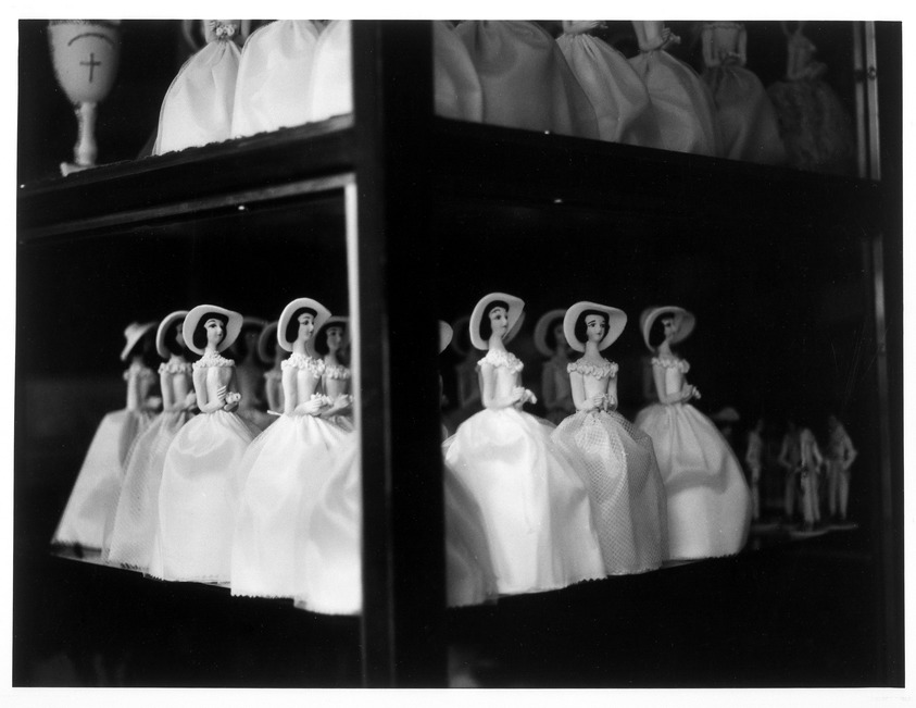 Mariana Yampolsky (Urbach). <em>Las Quinle Anos</em>, ca. 1980. Gelatin silver photograph, Sheet: 11 x 13 7/8 in. Brooklyn Museum, Gift of Marcuse Pfeifer, 1990.119.100. © artist or artist's estate (Photo: Brooklyn Museum, 1990.119.100_bw.jpg)