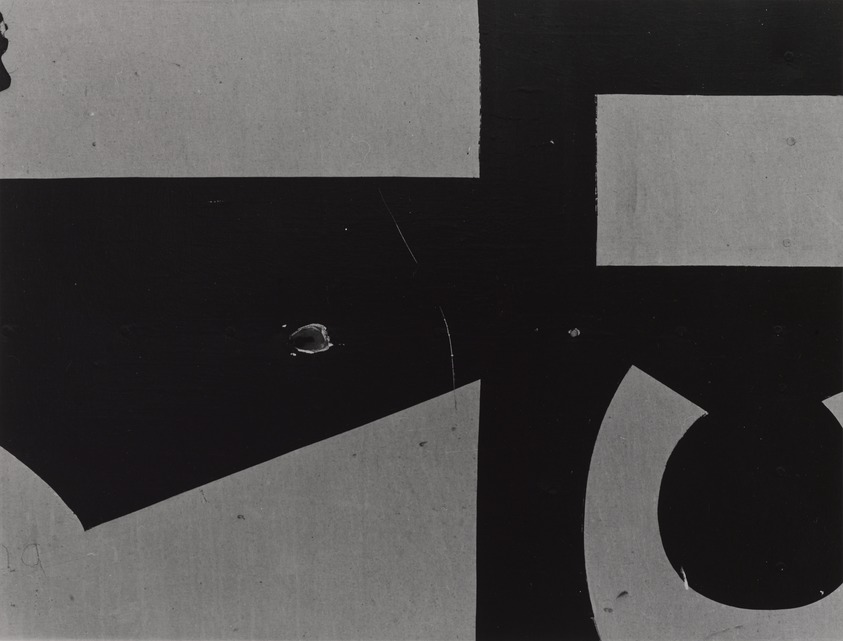 Aaron Siskind (American, 1903-1991). <em>Chicago 16</em>, 1957. Gelatin silver photograph, 11 × 14 in. (27.9 × 35.6 cm). Brooklyn Museum, Gift of Richard and Ronay Menschel, 2018.32.22. © artist or artist's estate (Photo: , 2018.32.22_PS9.jpg)