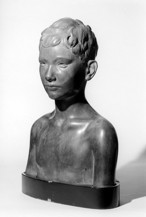 Emile Robert Zettler (American, 1878–1946). <em>Ted Wagner</em>, ca. 1925. Mahogany, 21 3/8 x 15 1/2 x 10 in. (54.3 x 39.4 x 25.4 cm). Brooklyn Museum, Robert B. Woodward Memorial Fund, 30.1110. © artist or artist's estate (Photo: Brooklyn Museum, 30.1110_bw.jpg)