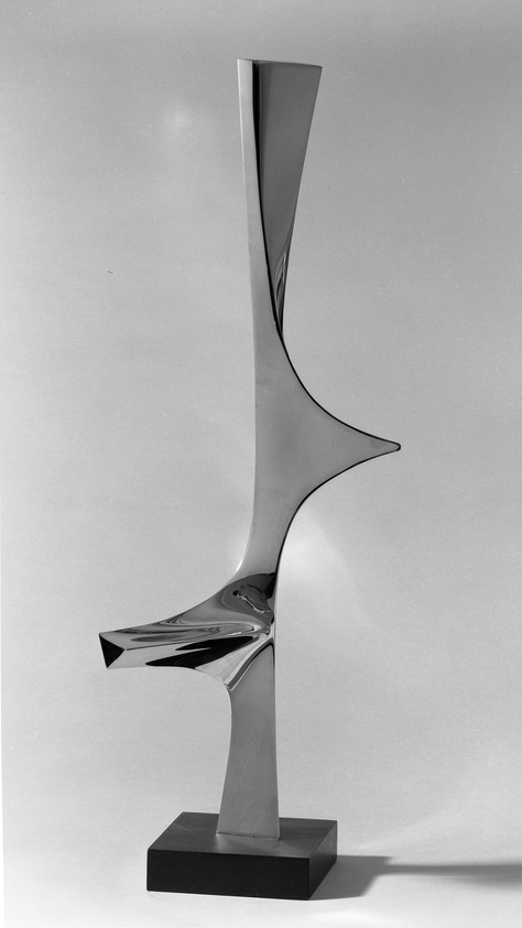 Roy Gussow (1918-2011). <em>Vertical</em>, 1959. Wrought polished stainless steel, 32 1/8 x 12 1/2 in. (81.6 x 31.8 cm). Brooklyn Museum, Gift of the Ford Foundation, 63.7. © artist or artist's estate (Photo: Brooklyn Museum, 63.7_acetate_bw.jpg)