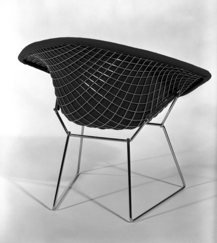 Bertoia small diamond chair with seat cushion