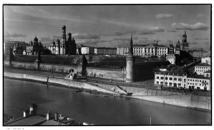 Margaret Bourke-White (American, 1904-1971). <em>The Kremlin from "Russian Photographs,"</em> ca. 1930-1931. Gelatin silver photograph, image/sheet: 7 3/4 x 13 1/4 in. (19.7 x 33.7 cm). Brooklyn Museum, Gift of Samuel Goldberg in memory of his parents, Sophie and Jacob Goldberg, and his brother, Hyman Goldberg, 79.299.2. © artist or artist's estate (Photo: Brooklyn Museum, 79.299.2_bw.jpg)