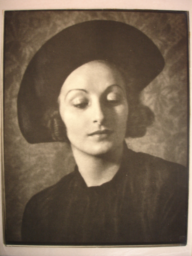 W.H. Bettle. <em>The Black Hat</em>. print, sheet: 10 x 3 1/2 in. (25.4 x 8.9 cm). Brooklyn Museum, Gift of the artist, 40.558. © artist or artist's estate (Photo: Brooklyn Museum, CUR.40.558.jpg)