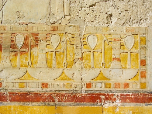 <p><em>Painted Bas-Relief at the Mortuary Temple of Hatshepsut</em>. Egypt, Thebes (Deir el Bahri). New Kingdom, Dynasty 18, reign of Hatshepsut, circa 1473–1458<small> B.C.E. </small>(Image: Alfred Molon)</p>